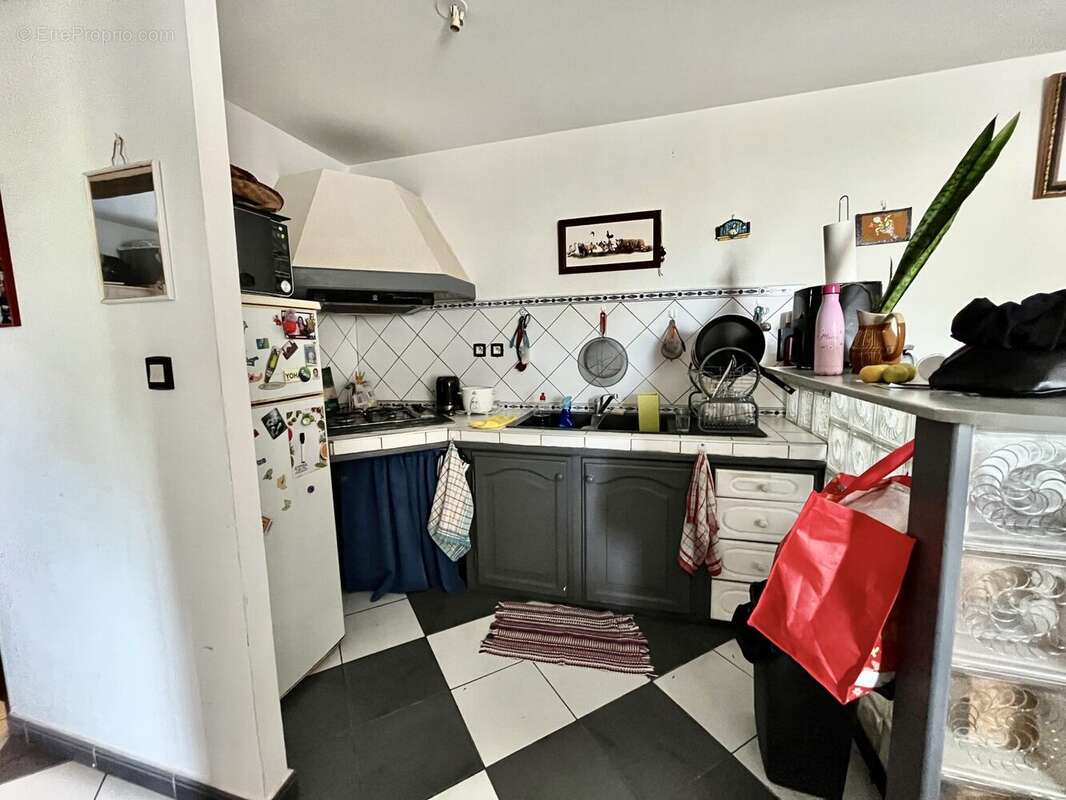Appartement 49 m² à Saint-Paul  - photo 3