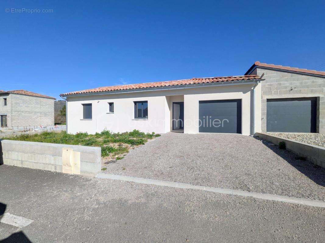 Maison à SERVES-SUR-RHONE