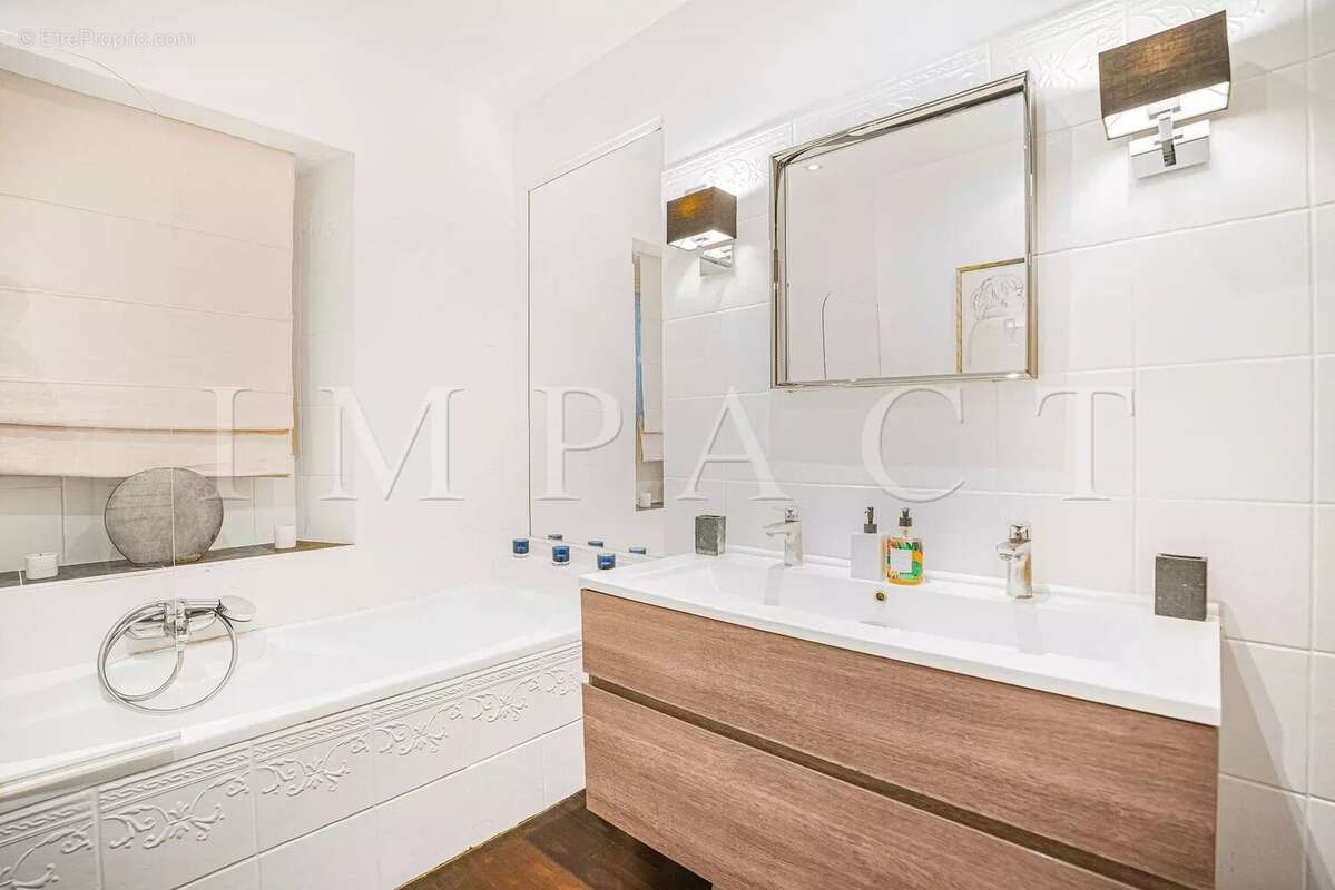 Appartement à LE CANNET