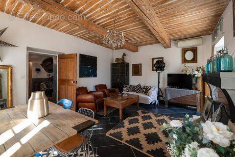 Maison à SAINT-CYR-SUR-MER