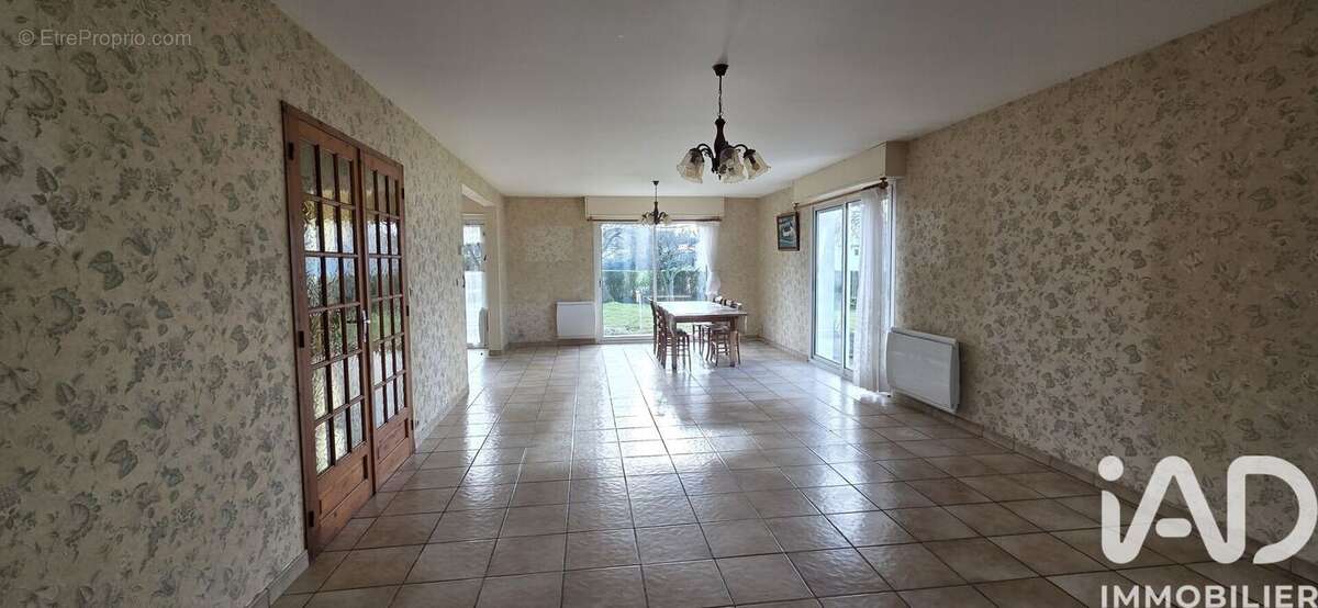 Photo 4 - Maison à CERNUSSON