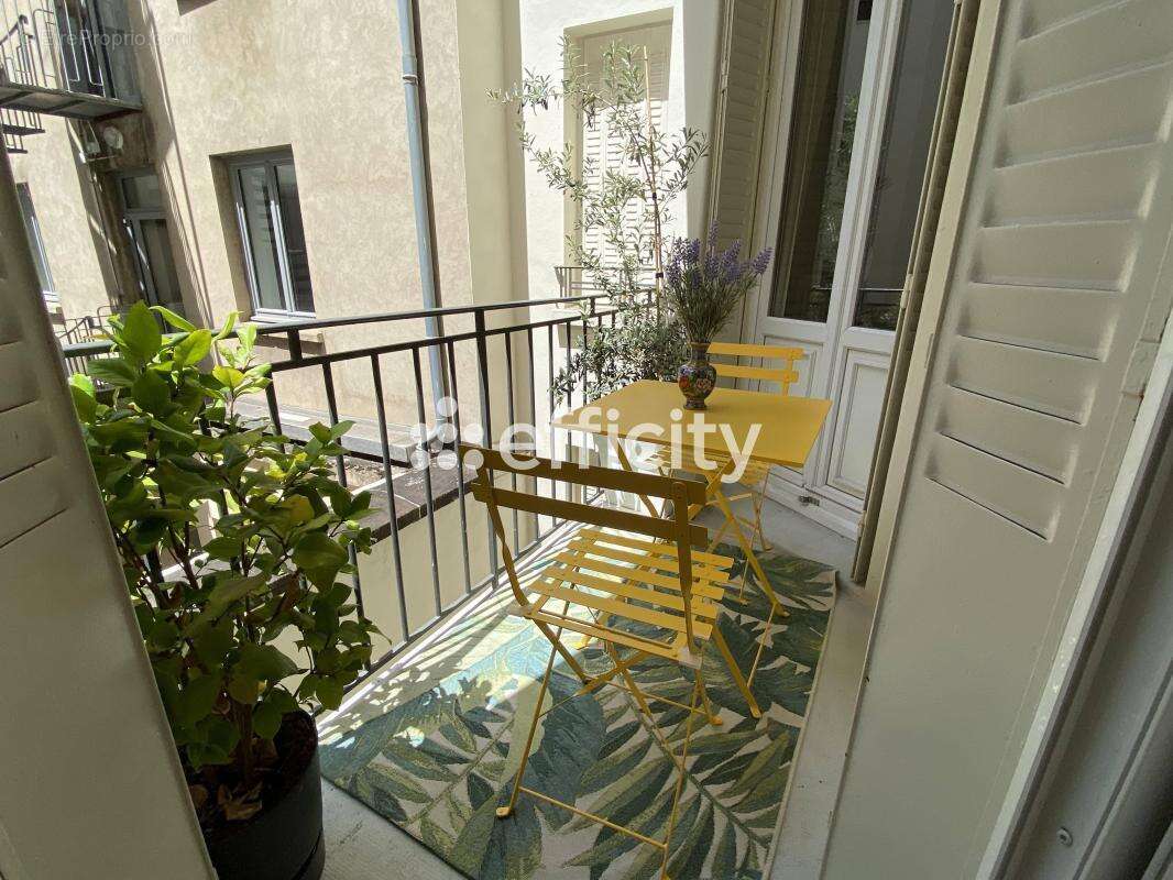 Appartement à LYON-6E
