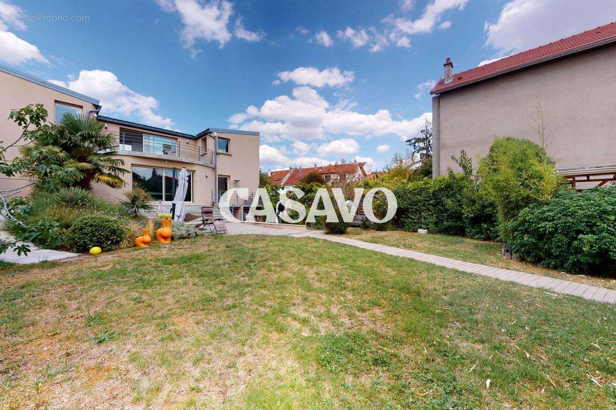 Maison à FONTENAY-SOUS-BOIS