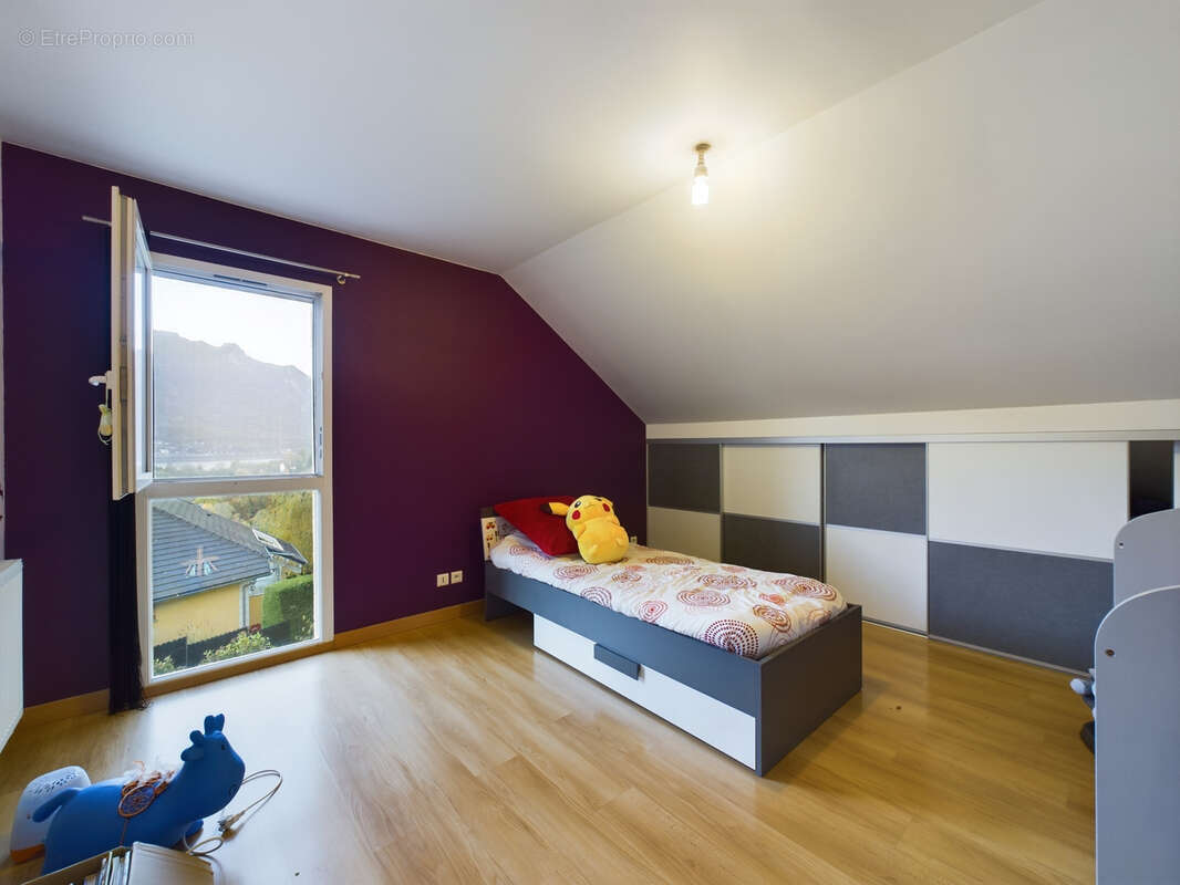 Maison à VIVIERS-DU-LAC