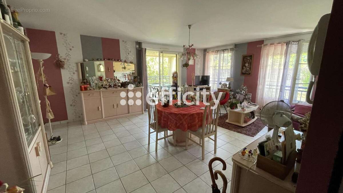 Appartement - photo 2