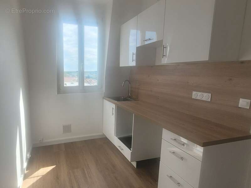 Appartement à FONTENAY-SOUS-BOIS