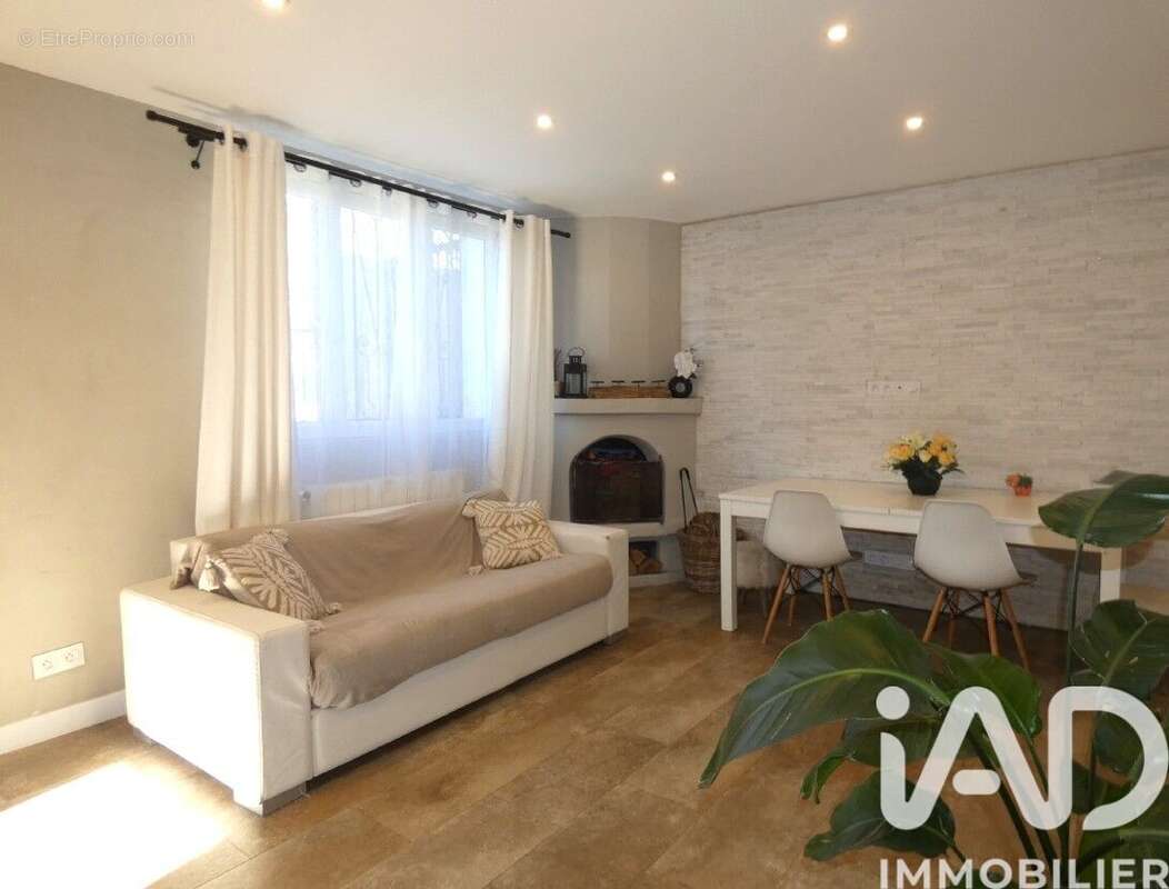 Photo 5 - Appartement à BERRE-LES-ALPES