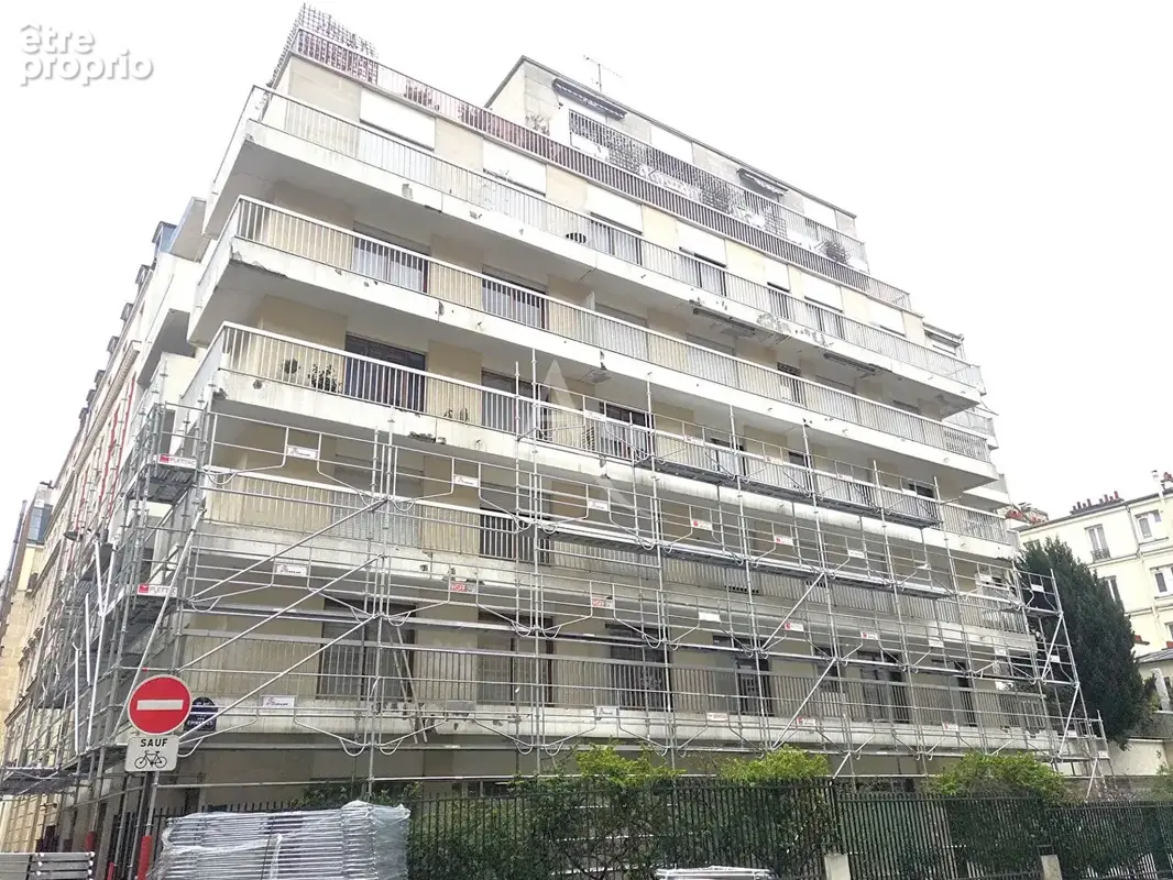 Appartement à PARIS-17E