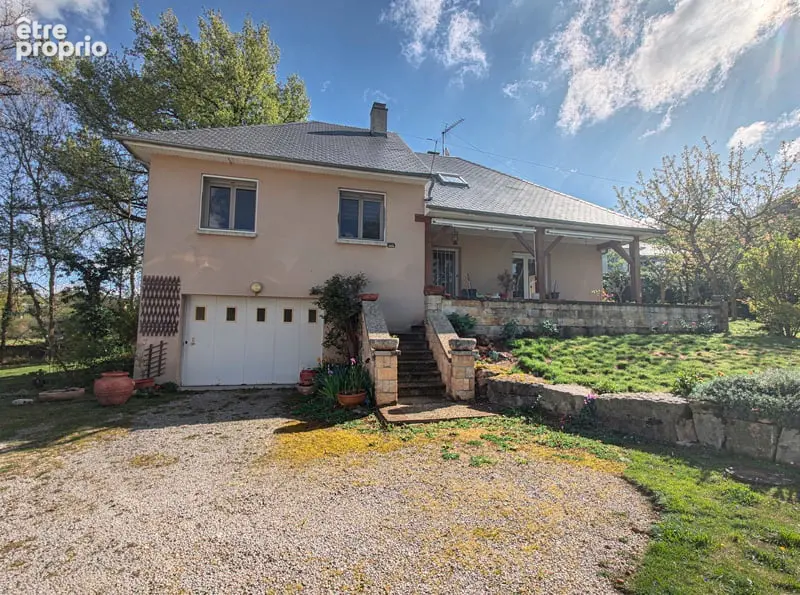 Maison à AGEN-D'AVEYRON