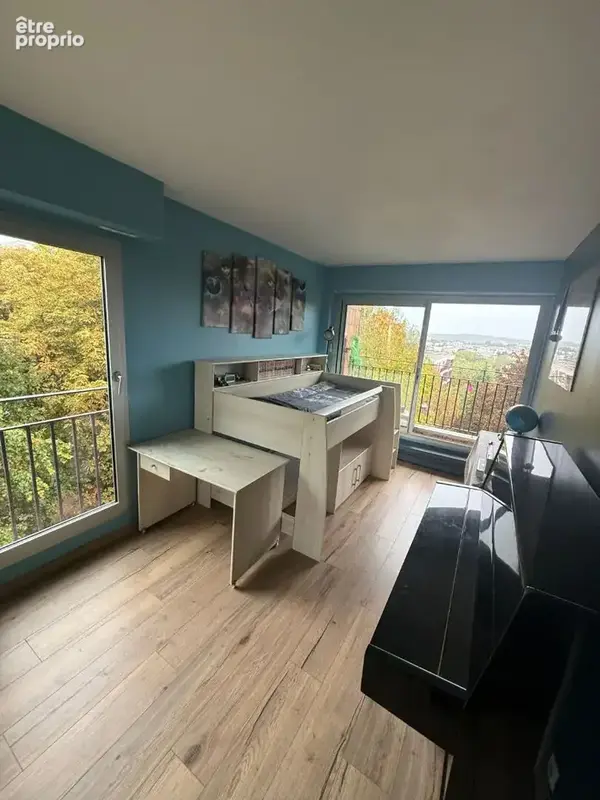 Spacieux et lumineux F4 avec vue dégagée, balcon, cave, 2 parkings - photo 11