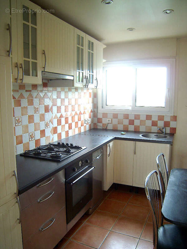 Appartement à SARTROUVILLE