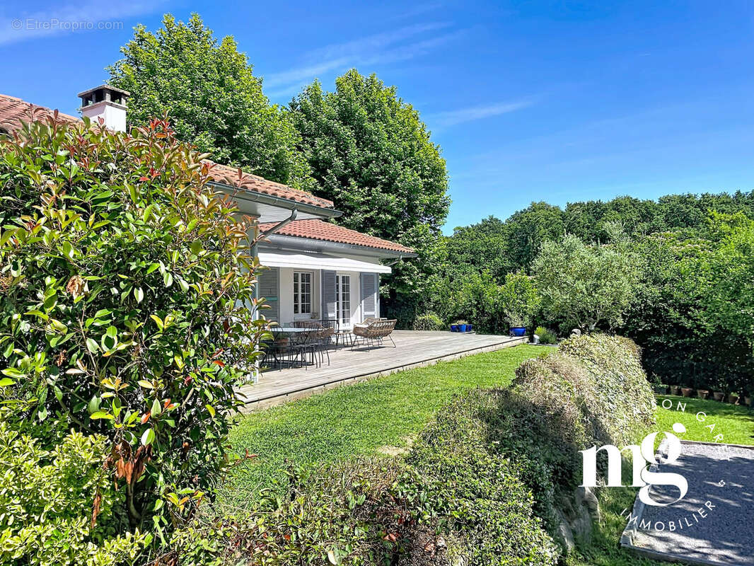 Maison 192 m² à Saint-Jean-De-Luz  - photo 3