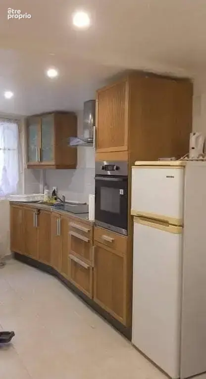 A vendre 1 studio (20,15 m2) et 1  deux pièces (33,05 m2) à 83190 Ollioules, meublés et tout équipé - photo 8
