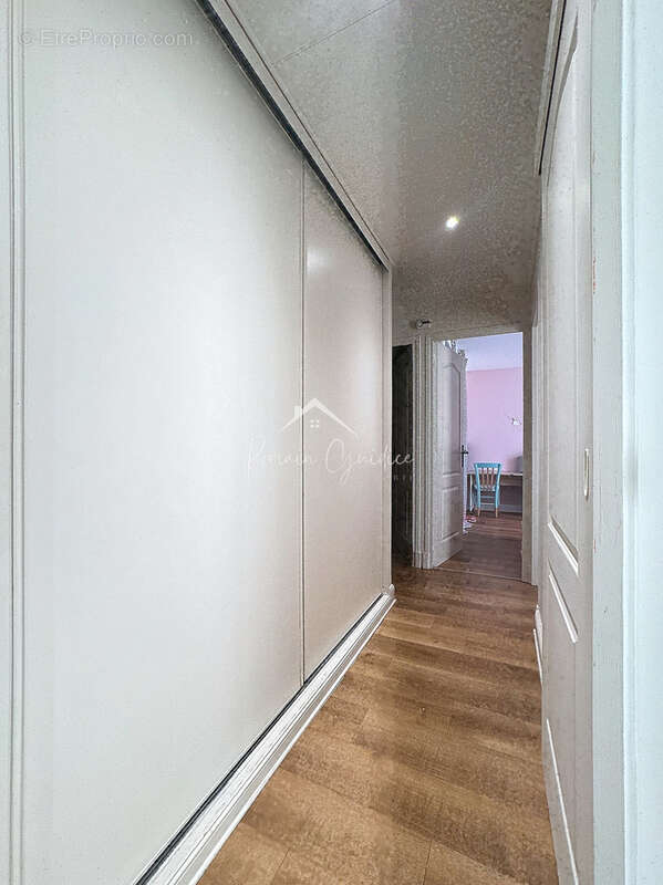 Appartement f4 81 m2 refait à neuf - photo 12