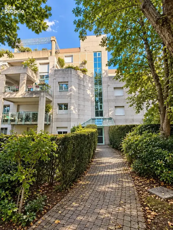 Photo Appartement à Clamart au prix de 420 000€