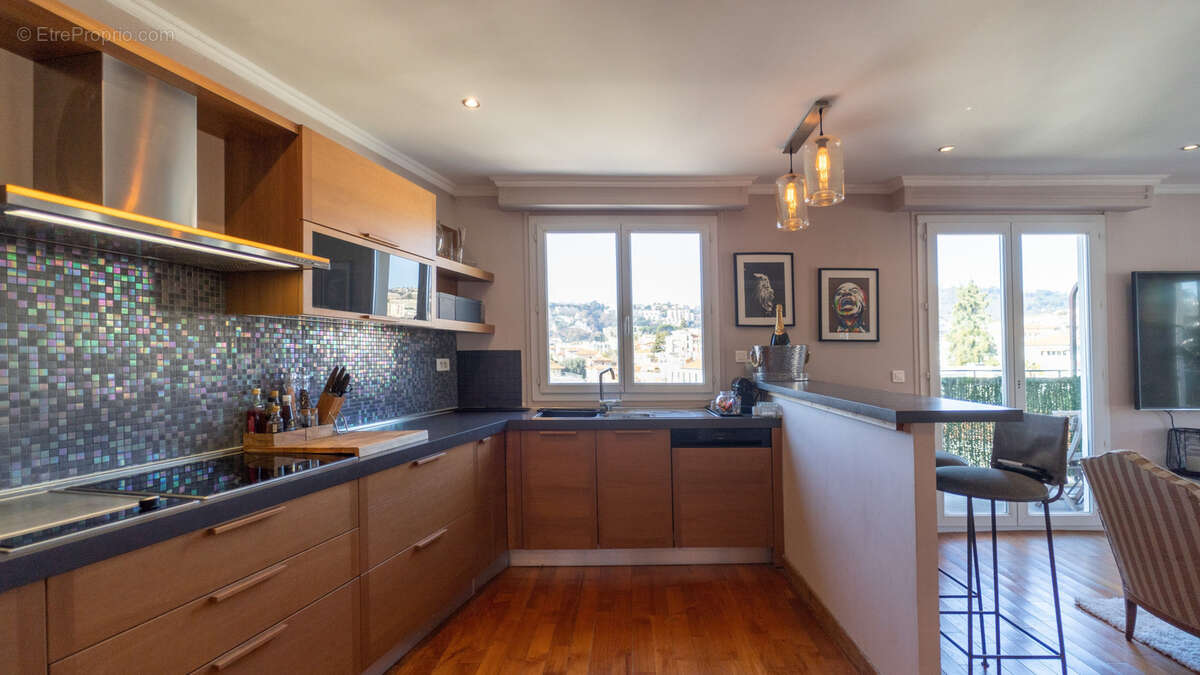 Nice chambrun 5/6p  penthouse 170 m2 avec 130 m2 d'exterieur - photo 3