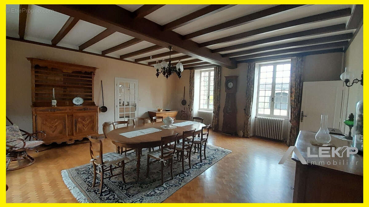 Maison à SAINT-SULPICE-DE-COGNAC