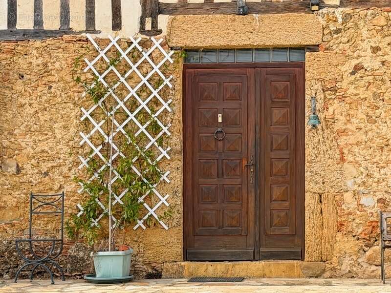 Maison à LE HOUGA
