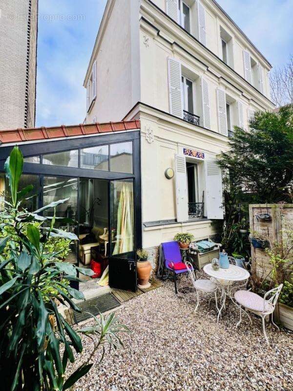 Appartement à BOIS-COLOMBES