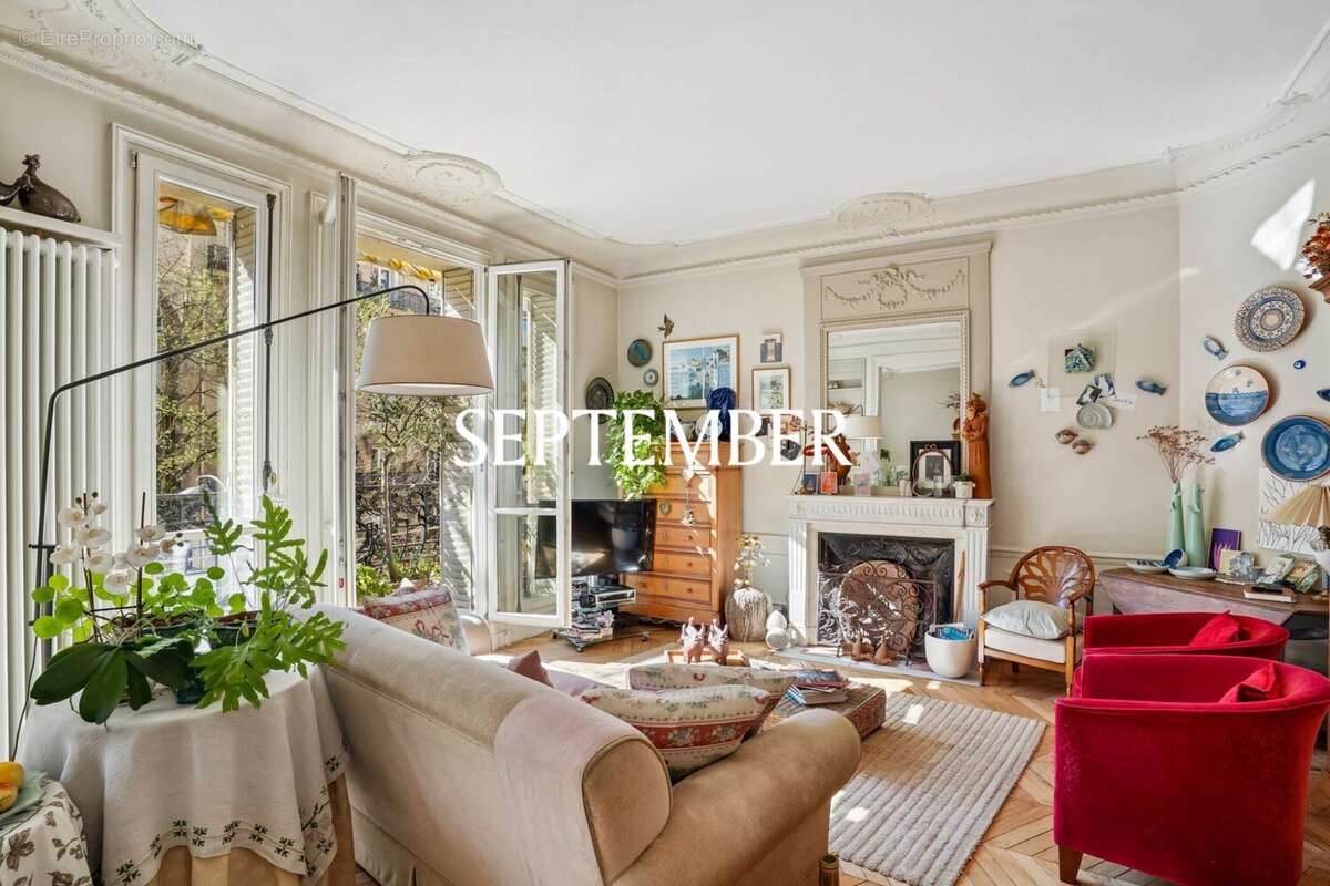 Appartement à PARIS-7E