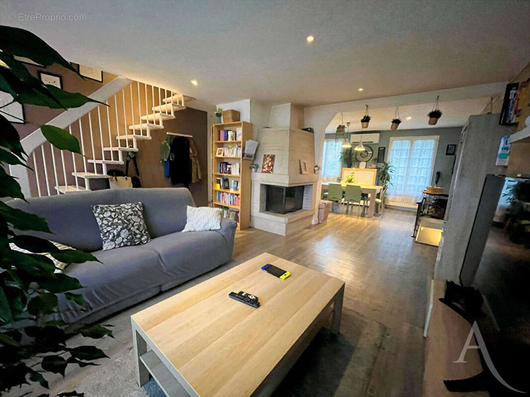 Maison à ROSNY-SOUS-BOIS