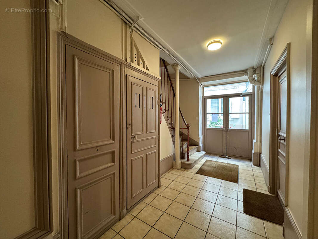 Appartement à PARIS-18E