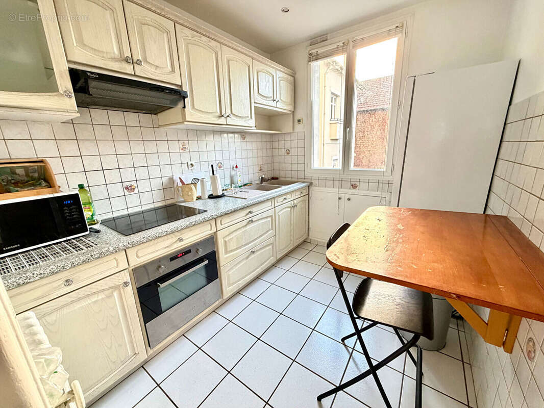 Appartement à COLOMBES