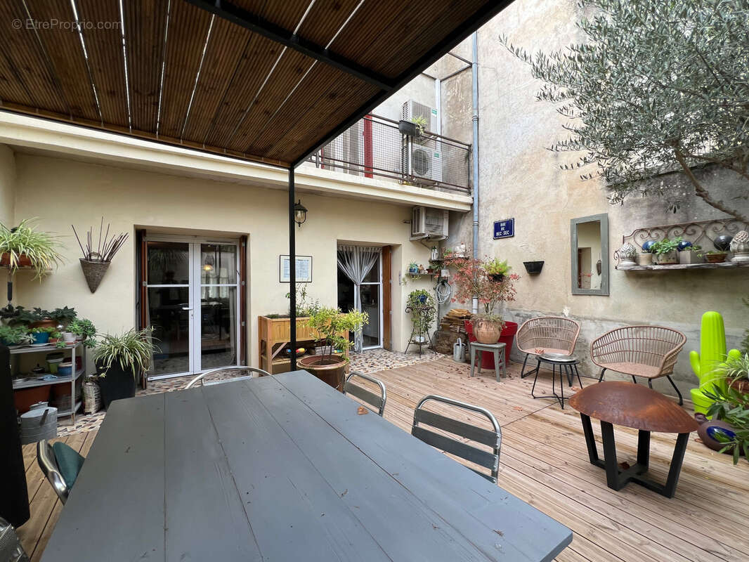 Maison à CADEROUSSE