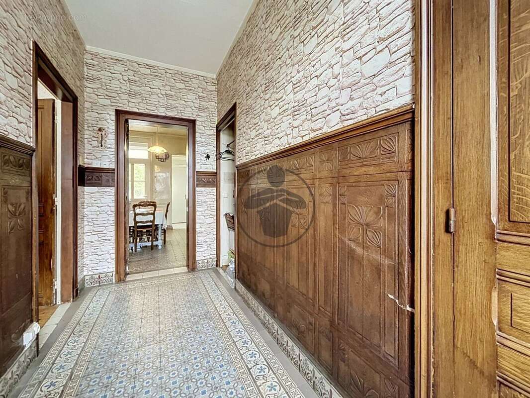 Maison à ORIGNY-SAINTE-BENOITE