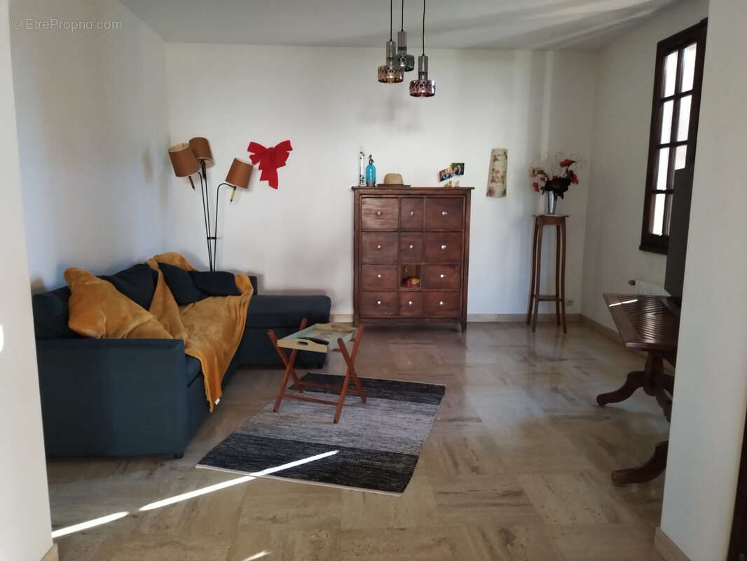Grande maison semi enterree - photo 15