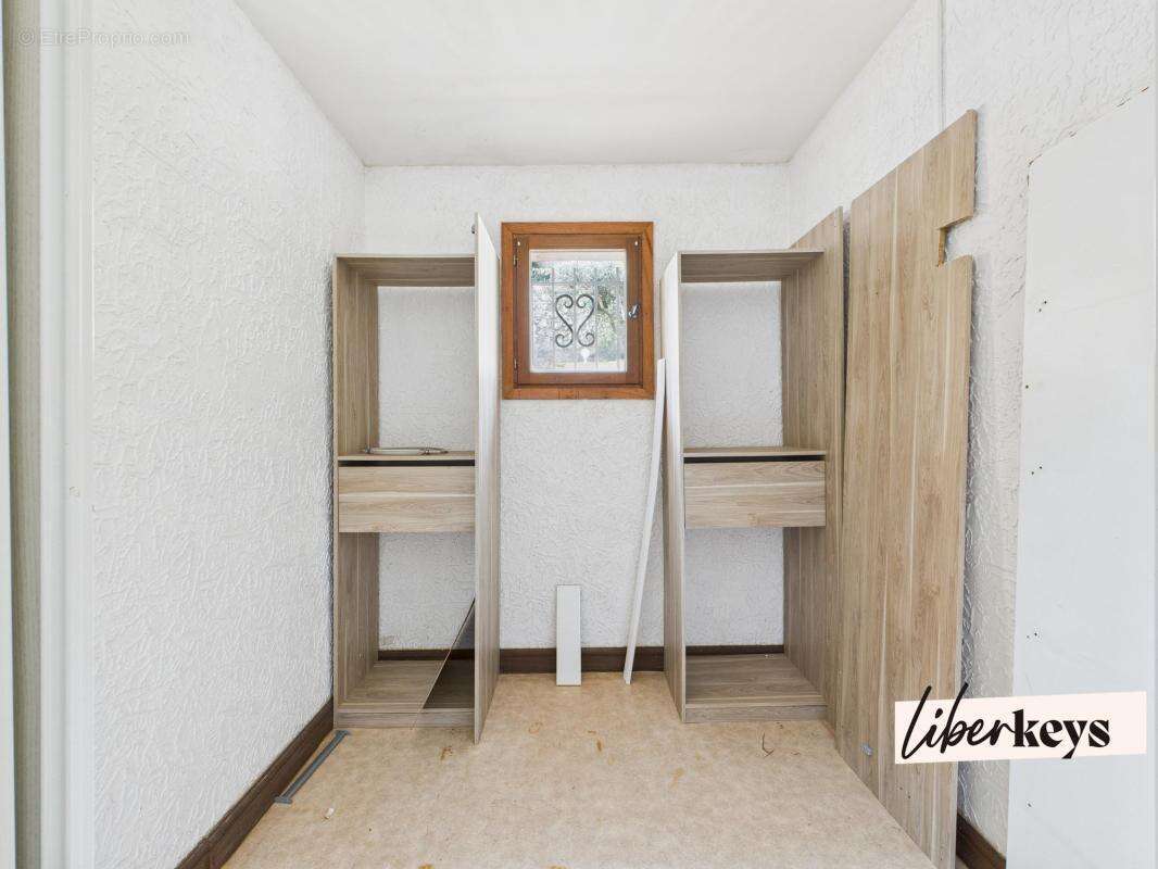 Appartement à EZE