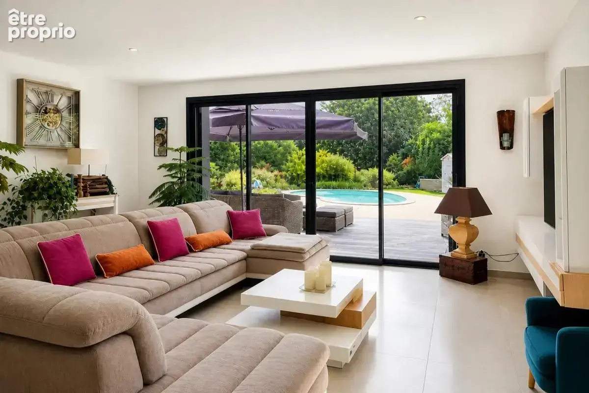 Maison de 6 pièces de 243 m² à Lubersac - photo 16
