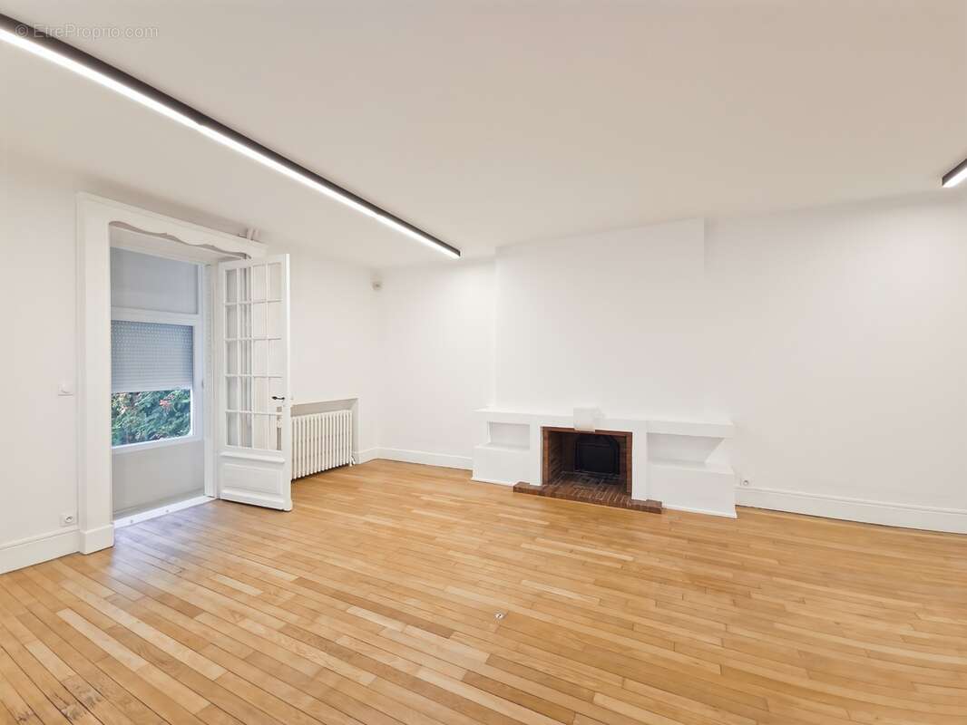 Appartement avec terrasse et parking sécurisé - photo 7