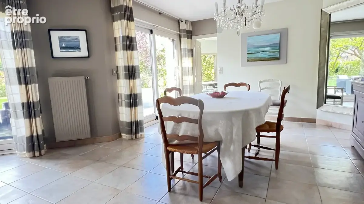 Maison 8 pièces 208 m² à vendre à Hem (59510) - photo 4