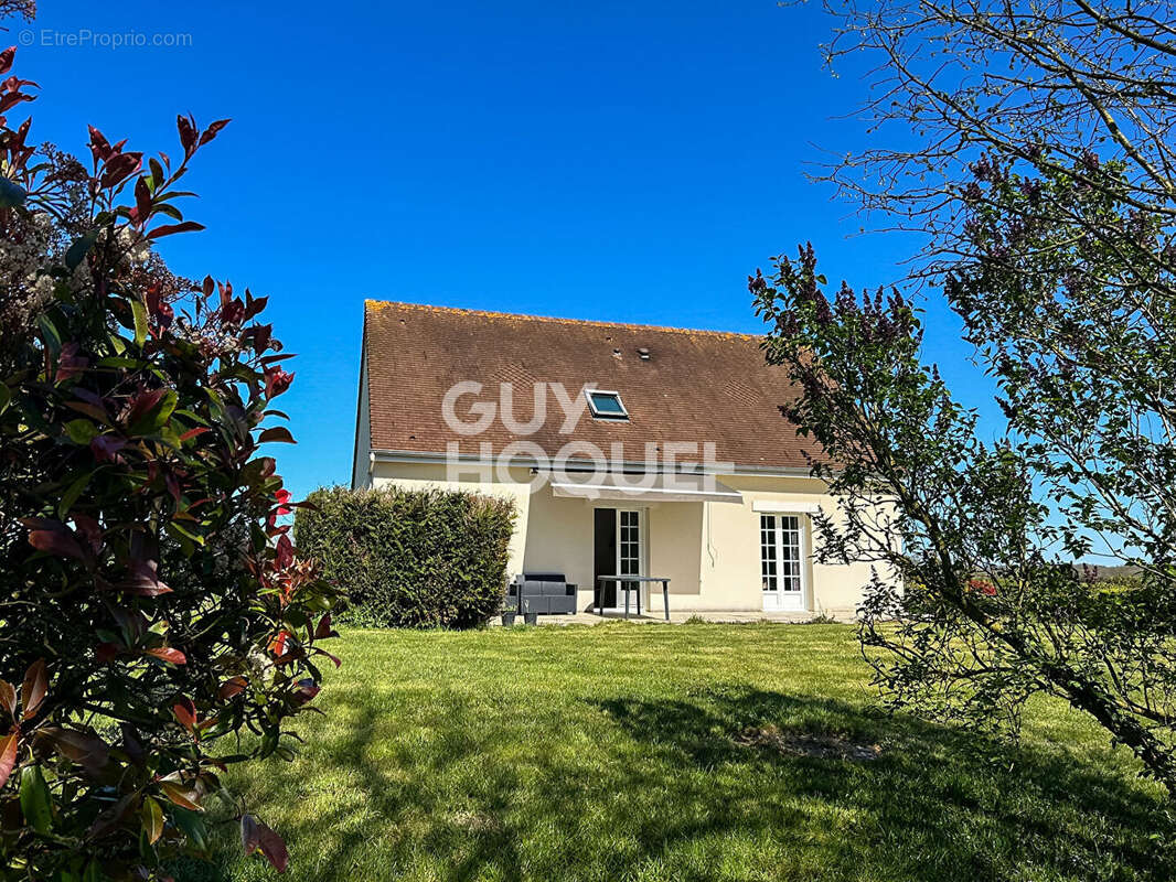 Maison à AMAYE-SUR-ORNE