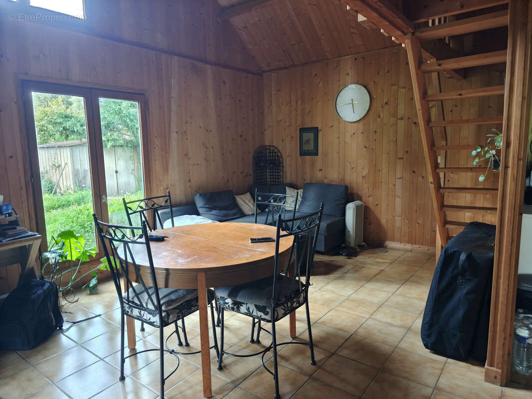 Maison à LA CHAPELLE-YVON