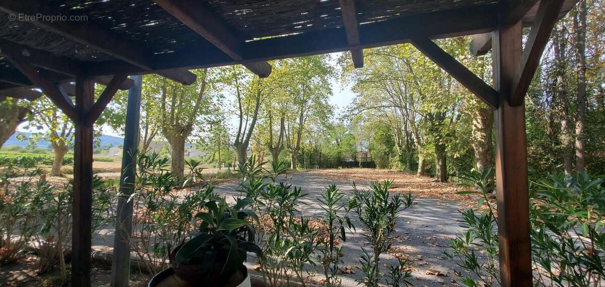 Bar  Restaurant  À Vendre sud Ardèche - photo 14