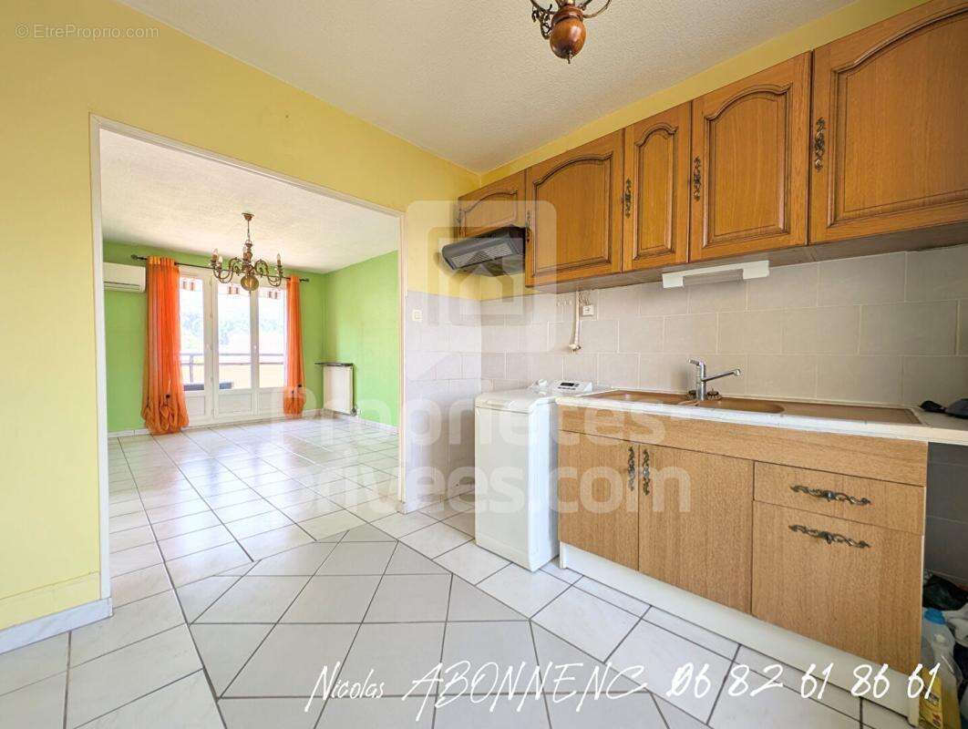 Appartement à FONTAINE