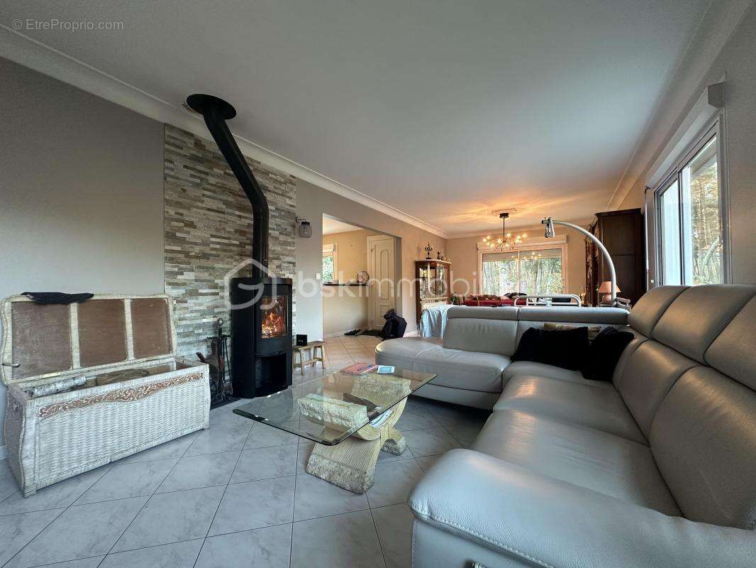 Maison à ARDENAY-SUR-MERIZE