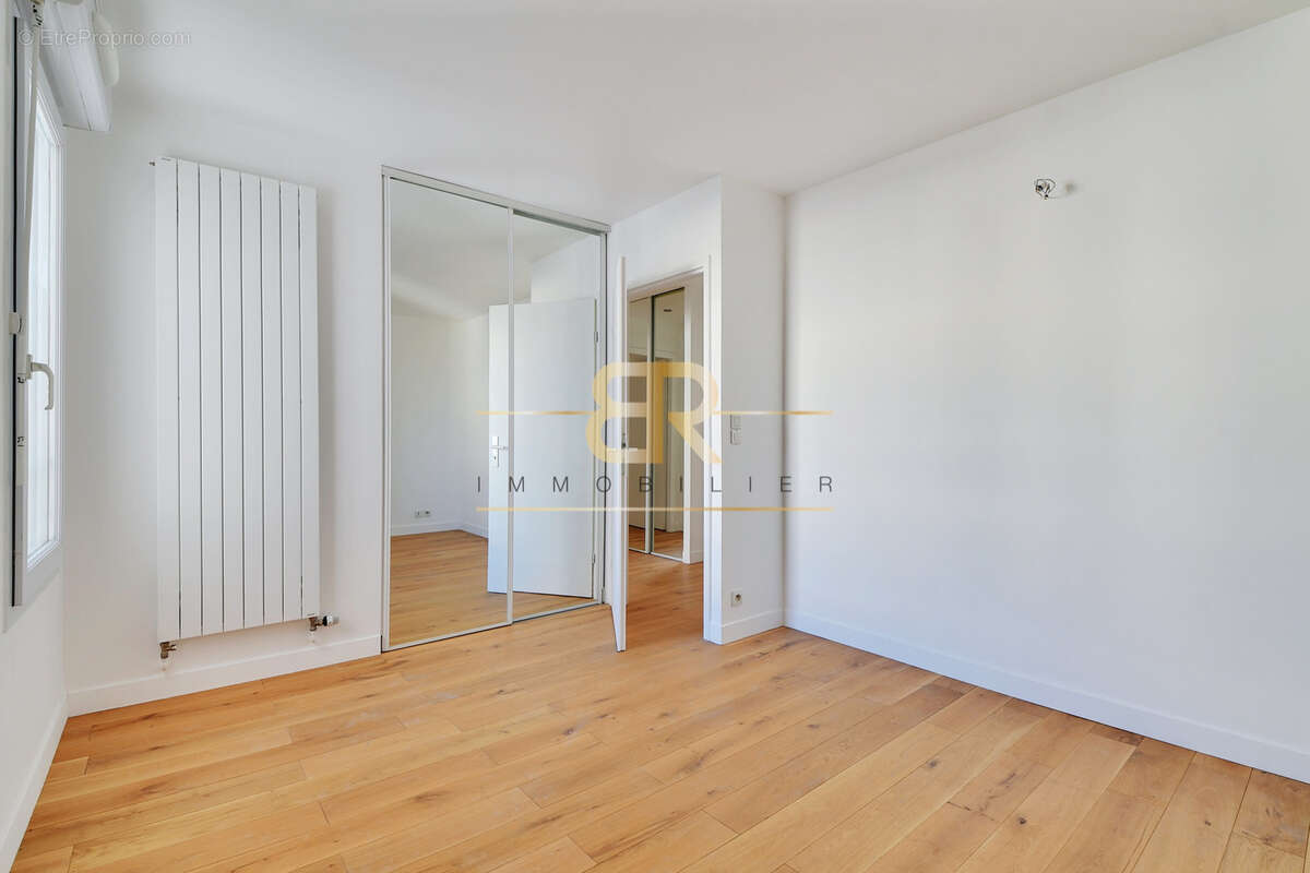 Appartement à SURESNES