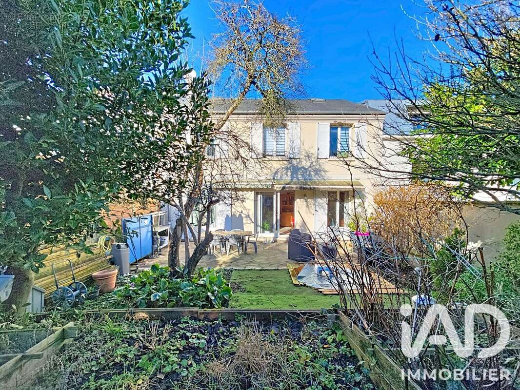 Maison 205 m² à Suresnes  - photo 3