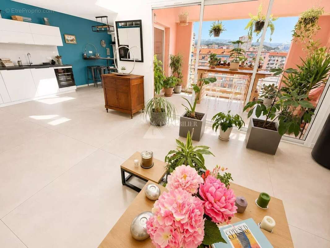 Superbe T3 duplex de standing – Dernier étage avec loggia et garage - photo 10