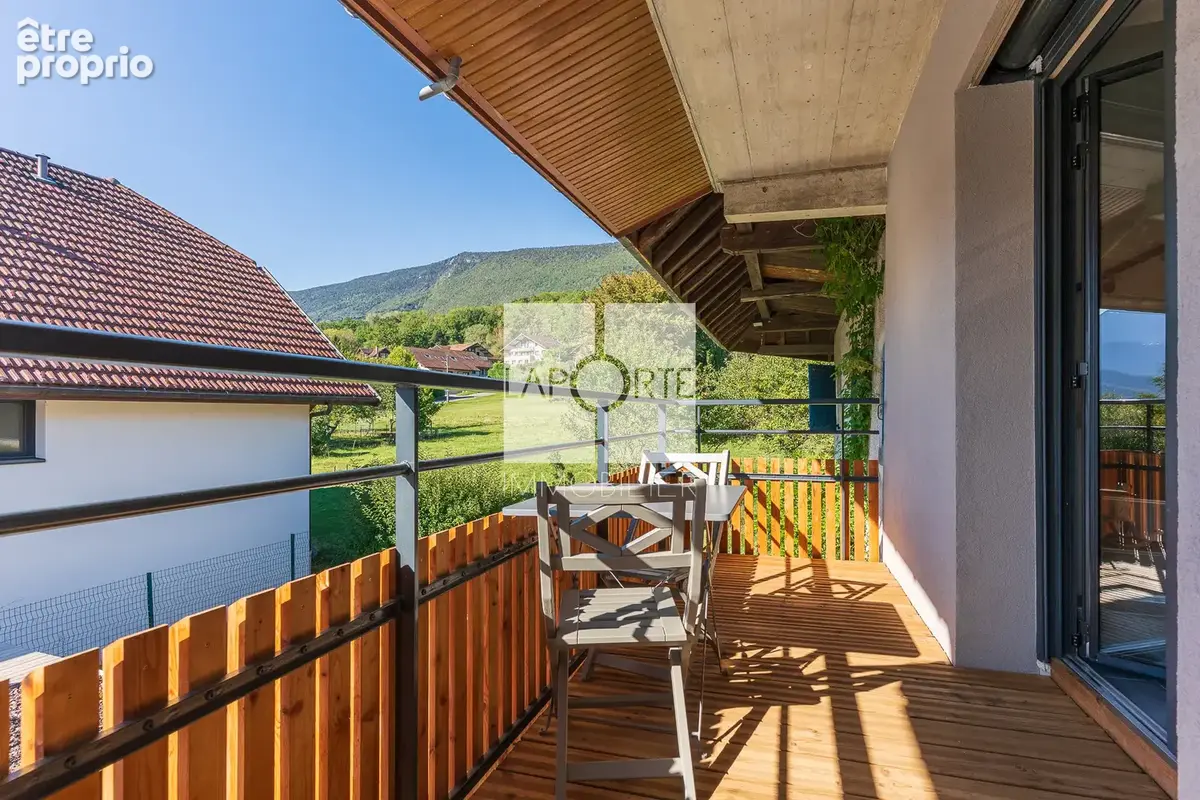 Un cadre privilégié entre lac et montagne   Maison rénovée avec soin - photo 14