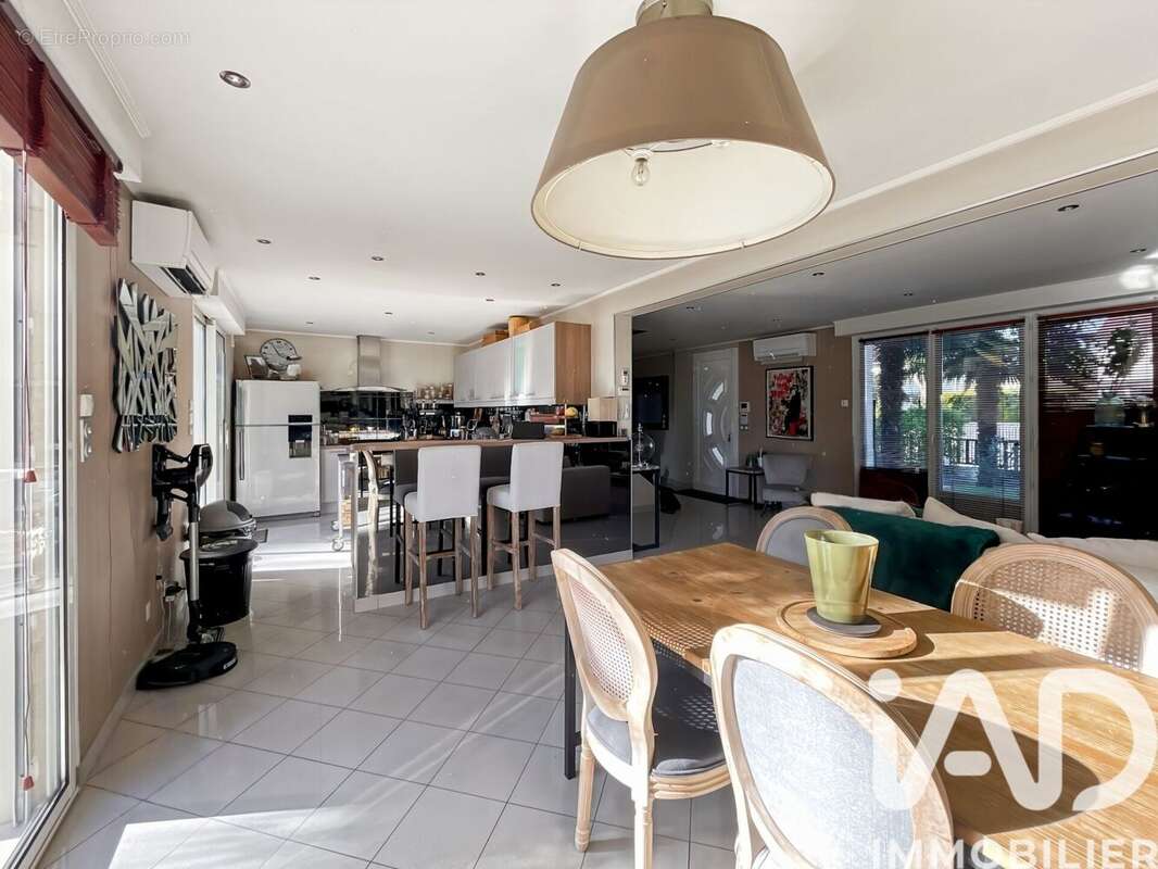 Photo 3 - Maison à MONTFERMEIL