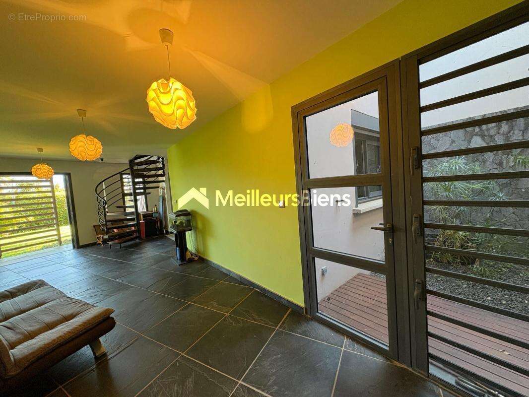 Maison à SAINT-PIERRE