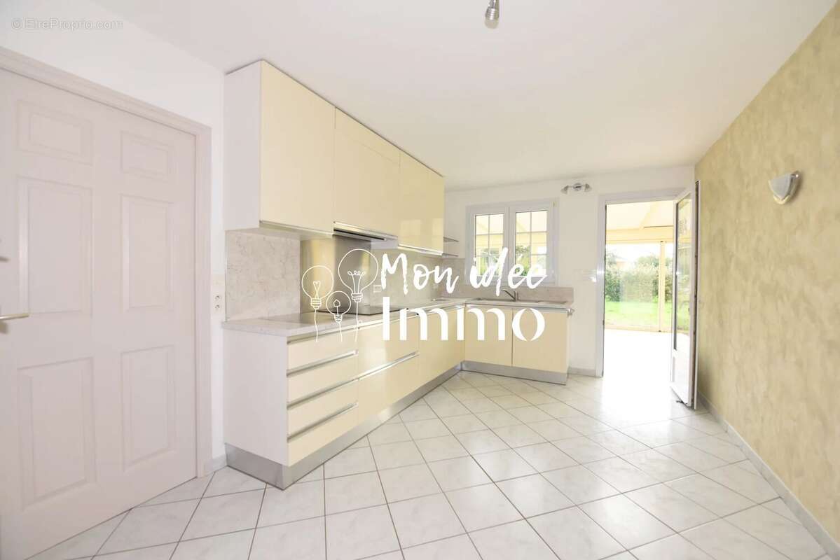 Maison à HAUTE-GOULAINE