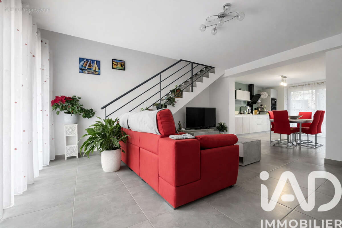 Maison 95 m² à Thuir  - photo 4