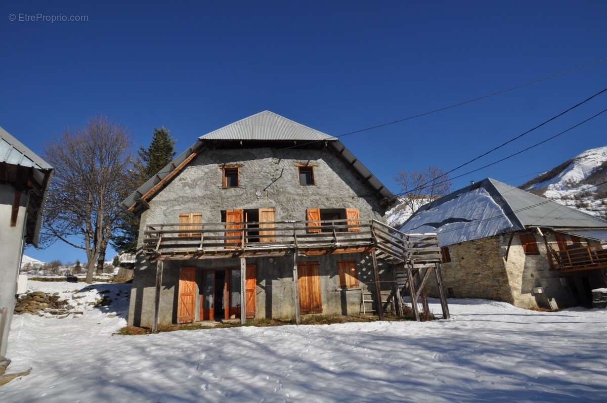 Dpt Alpes de Haute Provence (04), à vendre ALLOS Authentique Maison en pierres 350 m²  Belle Vue Montagnes - photo 4