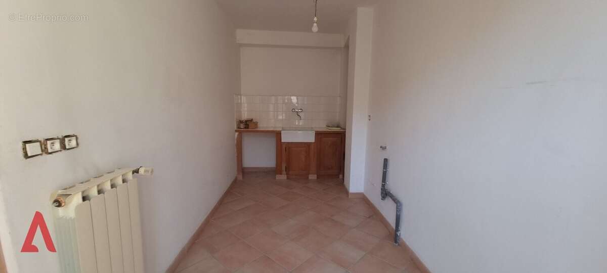Maison de caractère de 208 m2 avec cour et garage, à deux pas des plages et de Béziers - photo 10