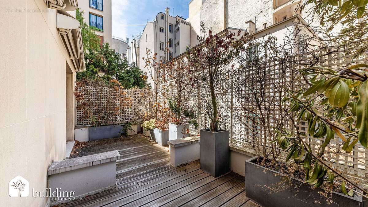 Ternes-Maillot Paris 17ème - Appartement 3 pièces 68 m² avec 20 m² de terrasse - photo 12